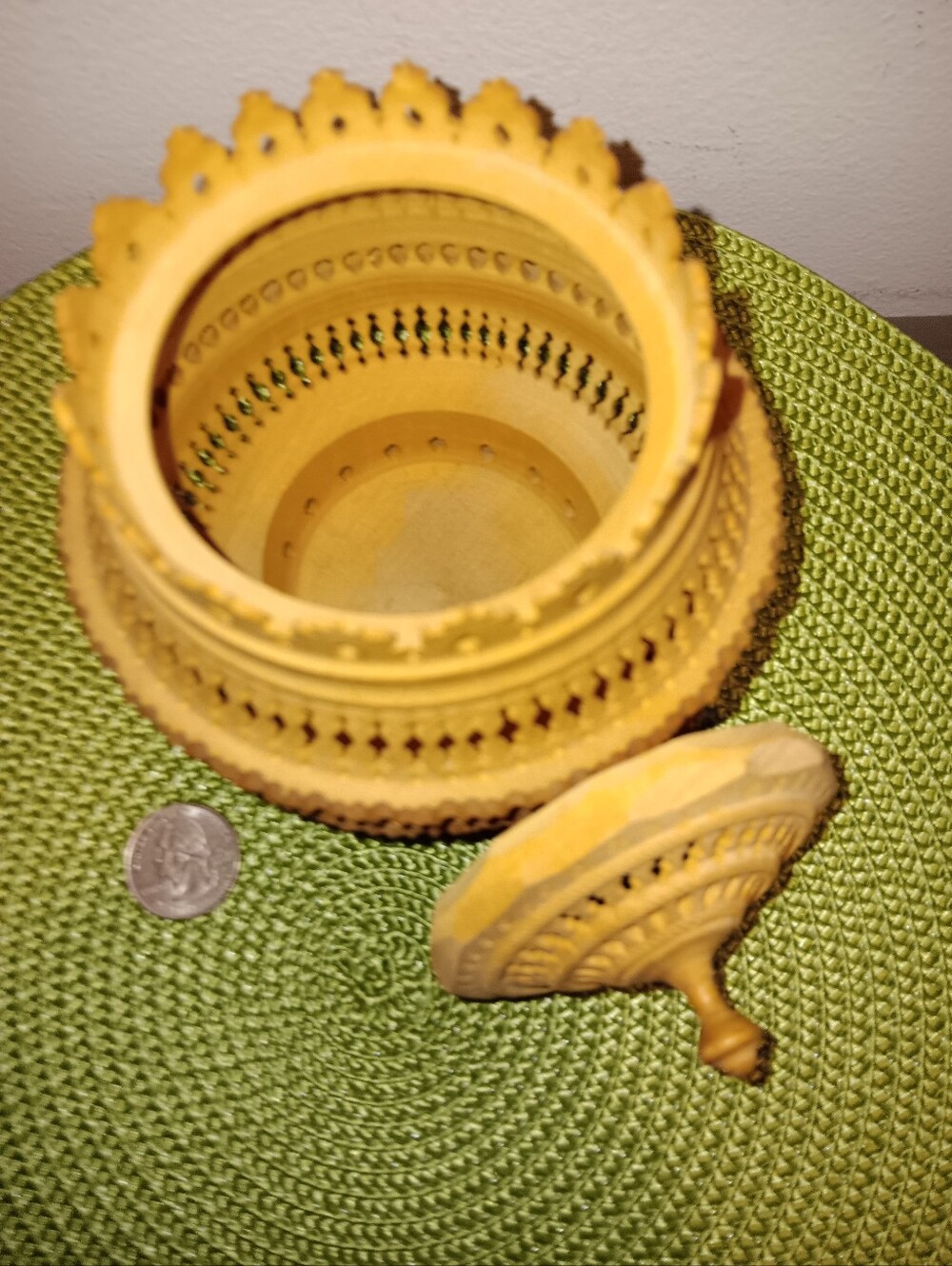 German Hand-Carved Pierced Wood Filigree Lidded Trinket Jar, VTG c. 1970s, - Picture 7 of 8